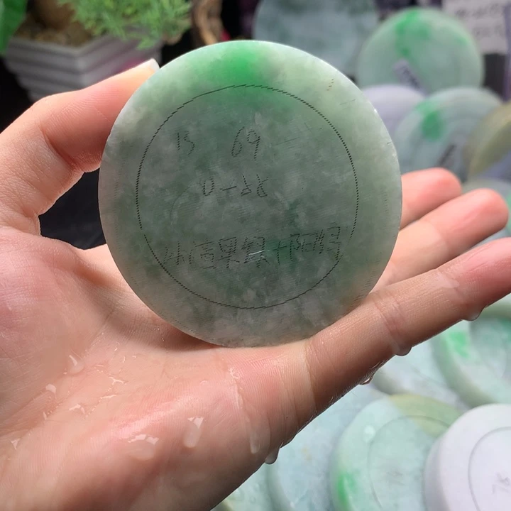 未镶嵌手镯定制翡翠