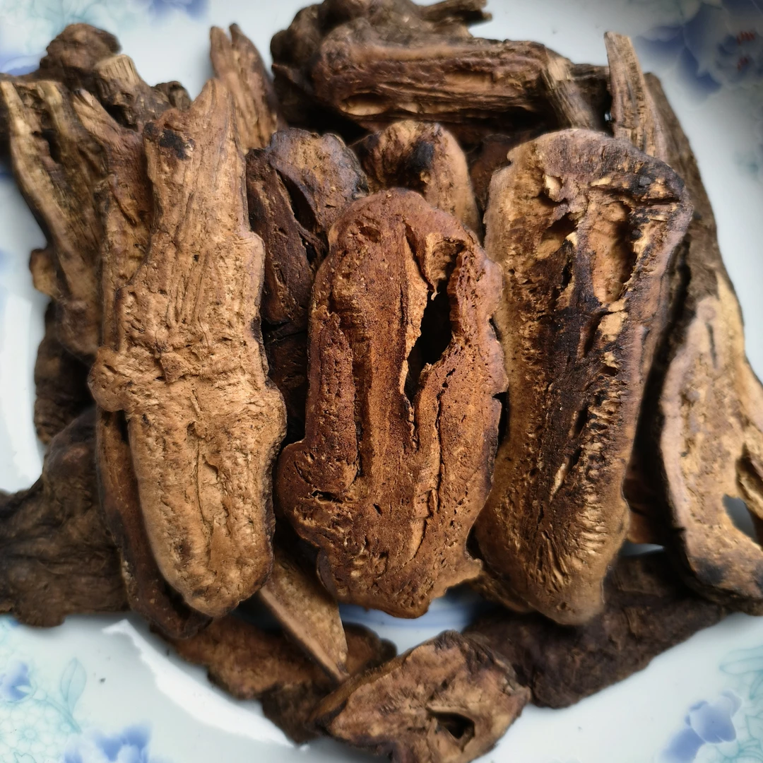 麦麸炒浙白术，麸炒白术 ，不含焦糖色