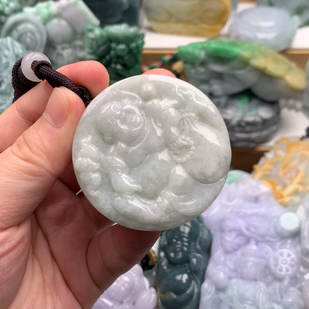 吊坠(不含链)未镶嵌翡翠