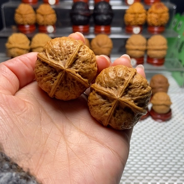 ***文玩核桃把件1四棱