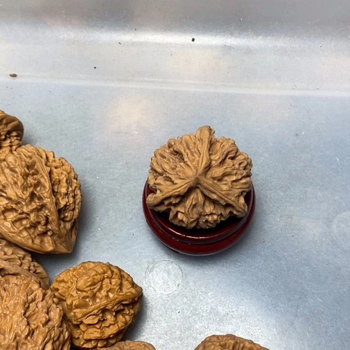 z***x文玩核桃吊坠文玩核桃异形单只