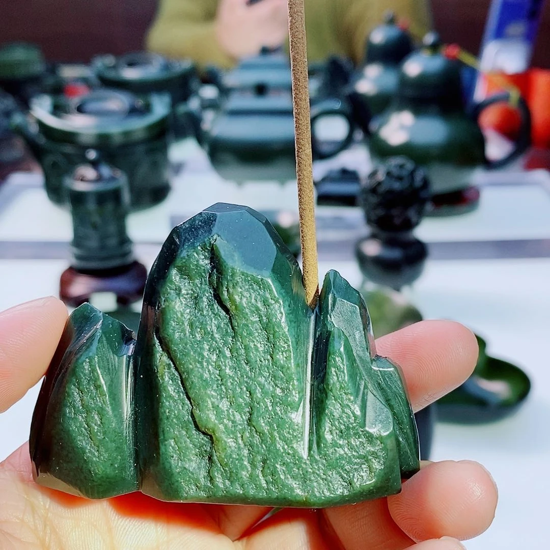 未镶嵌和田玉摆件