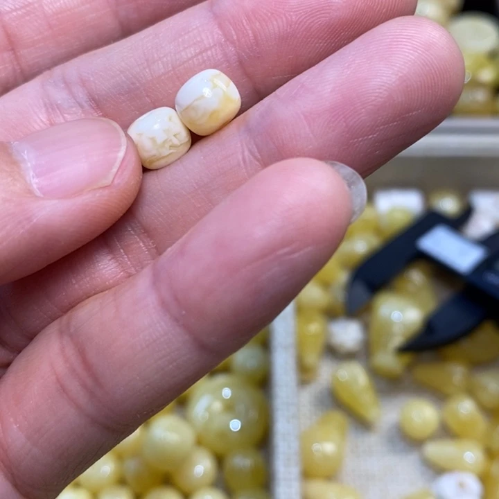k***-未镶嵌琥珀裸石原矿琥珀蜜蜡配饰