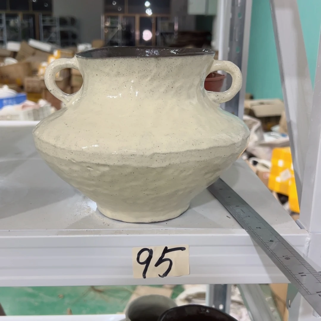 红陶@*彭2个白3个黑