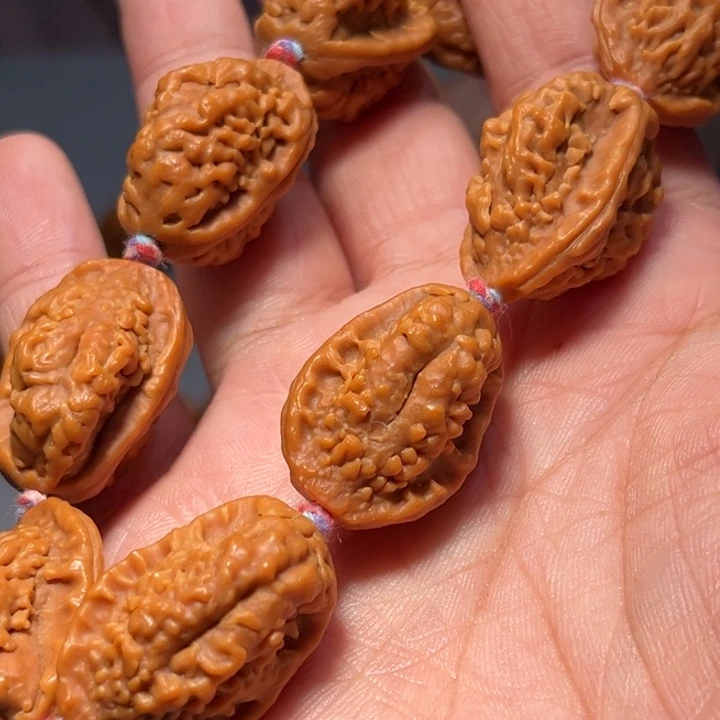 文玩核桃吊坠绣花鞋6549