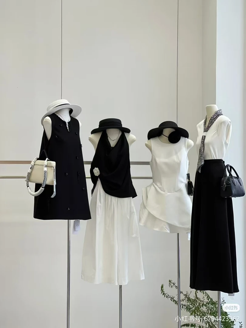 8.9精品女装清货