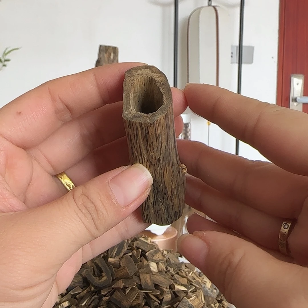 沉香沉香碎屑精品料手把海南老白奇14克+