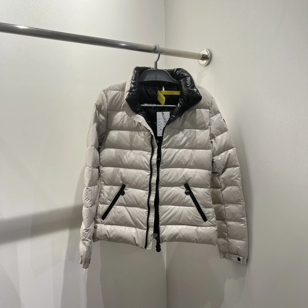 Moncler/蒙口 wdf93 袖标logo拉链羽绒服 2码