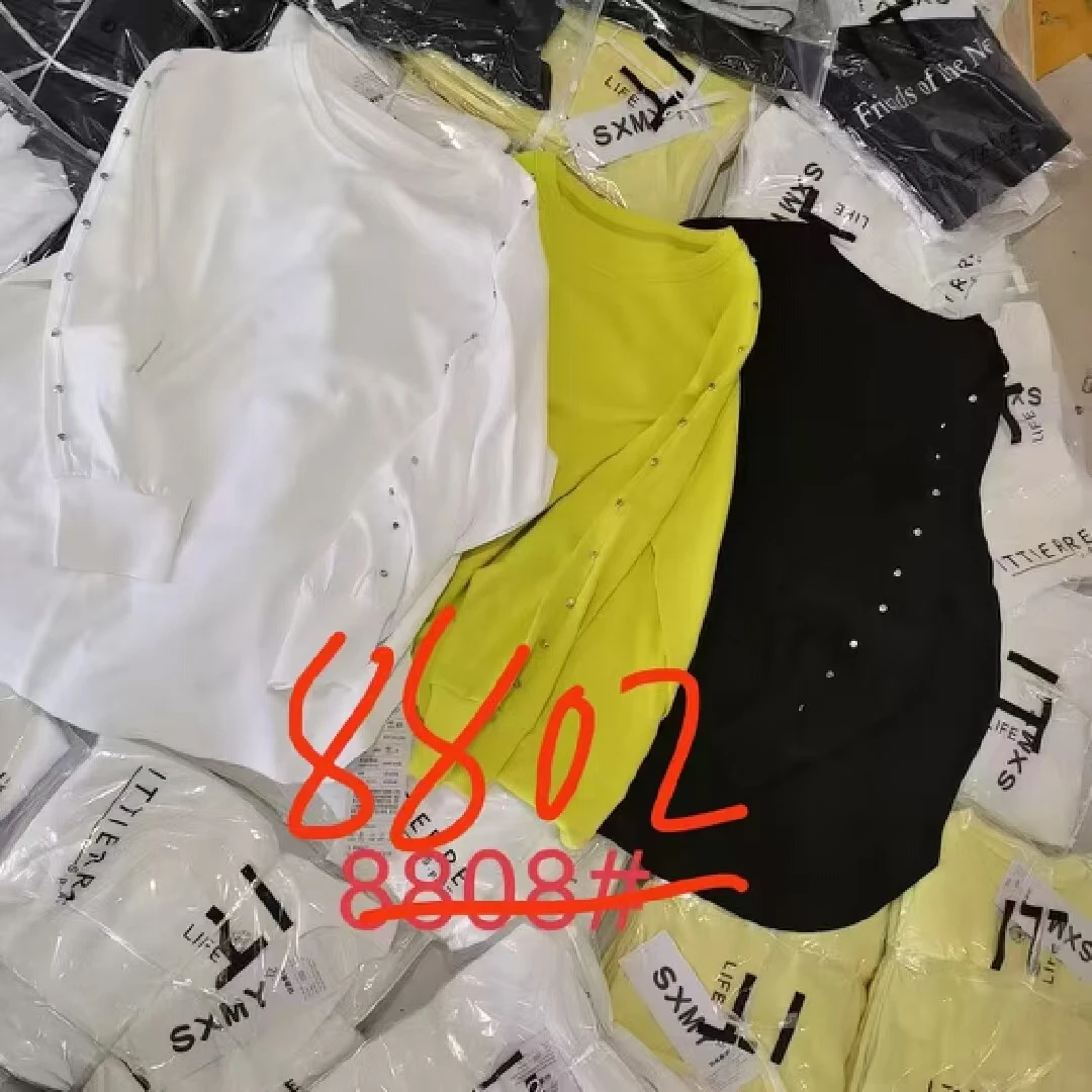 8802 女士时尚圆领洋气小衫 F158