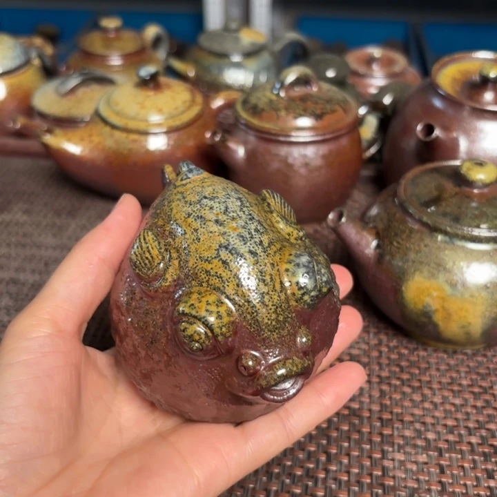 茶杯紫砂一团和气