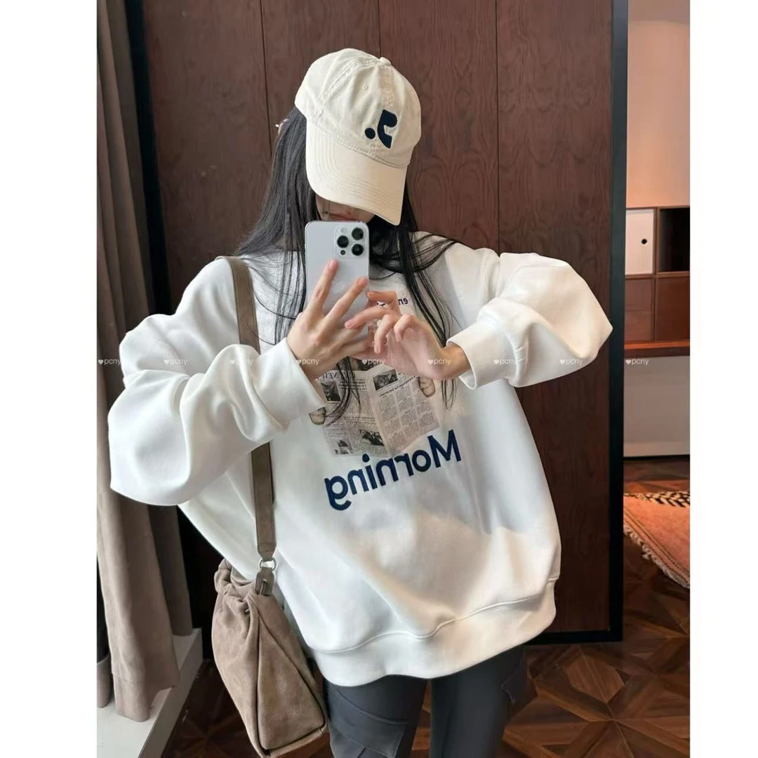 PCNY「猫咪早报」不理理冬季新款女装卡通印花宽松休闲长袖卫衣