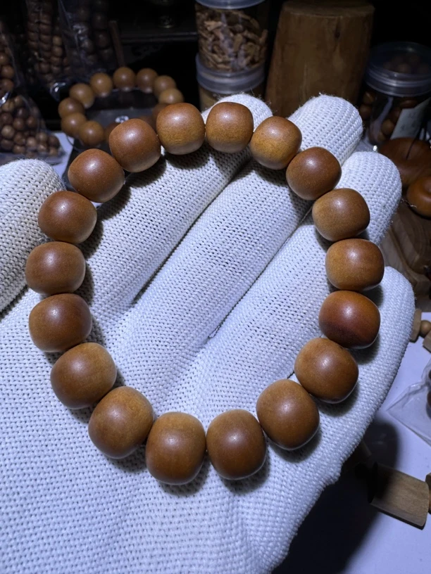 迈索尔老山檀香11×12规格18颗黑肉沉水（2档醇厚浓郁）