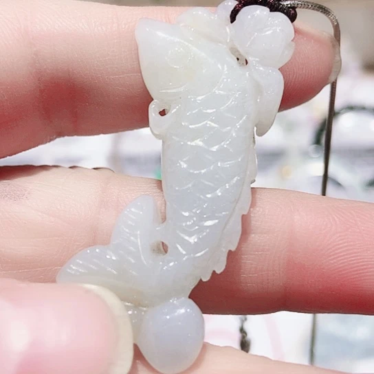 颈饰未镶嵌翡翠天然缅甸翡翠A货吊坠