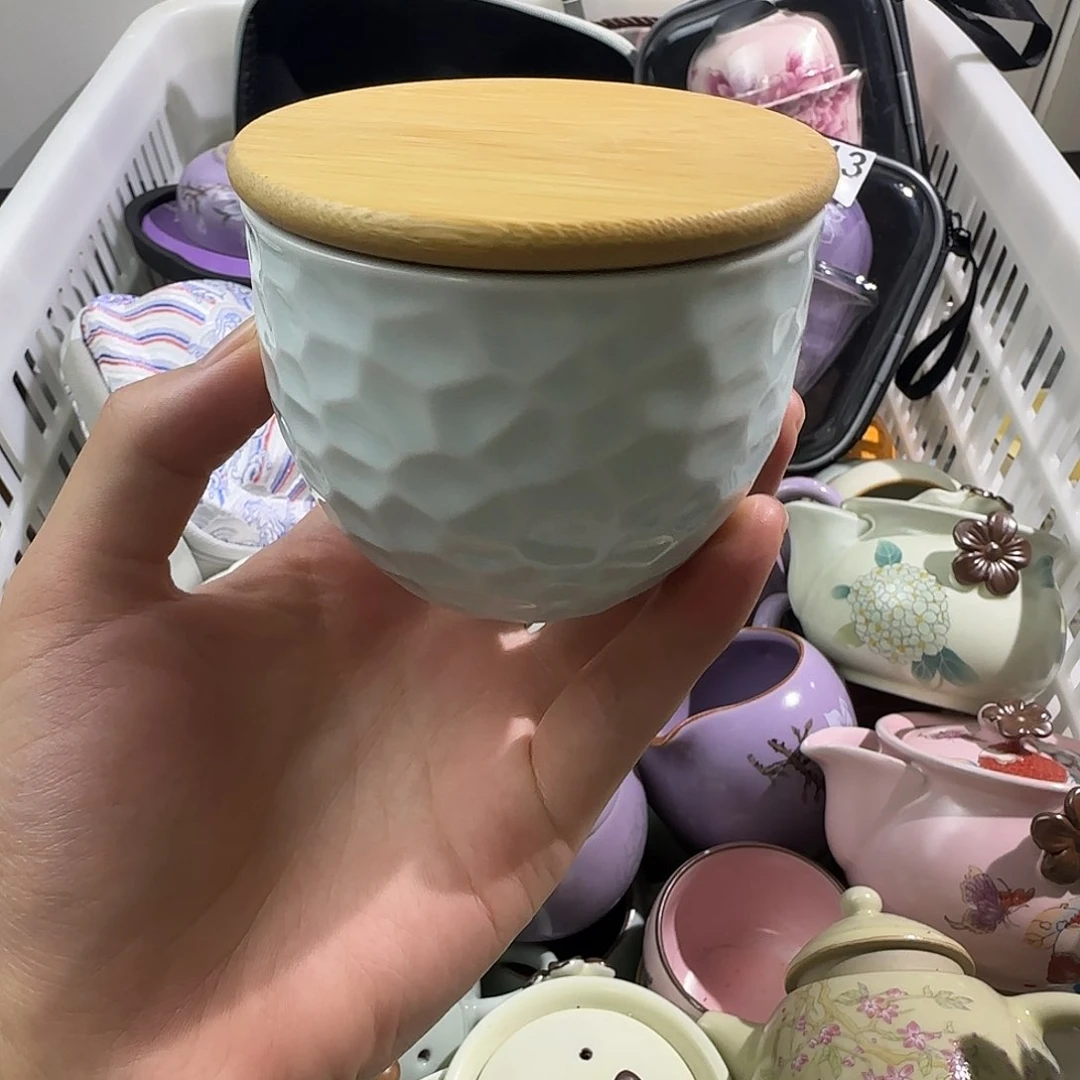 瓷片羊脂玉锤纹茶叶罐