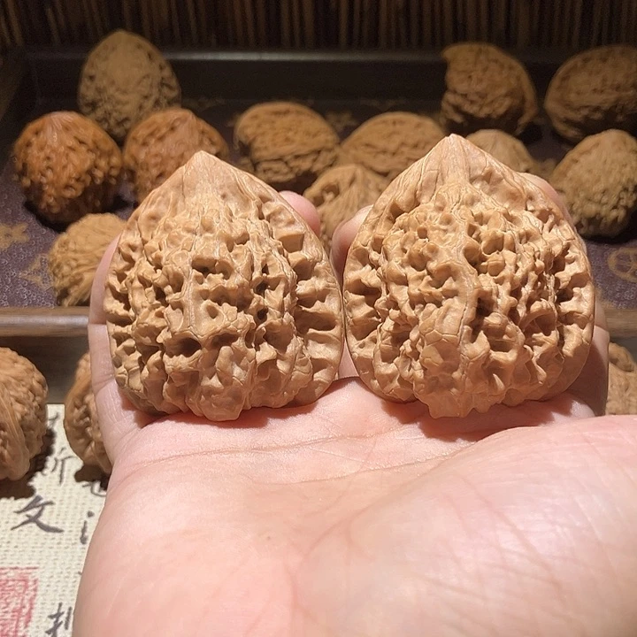 麦***子文玩核桃吊坠48尺全品高三角官帽