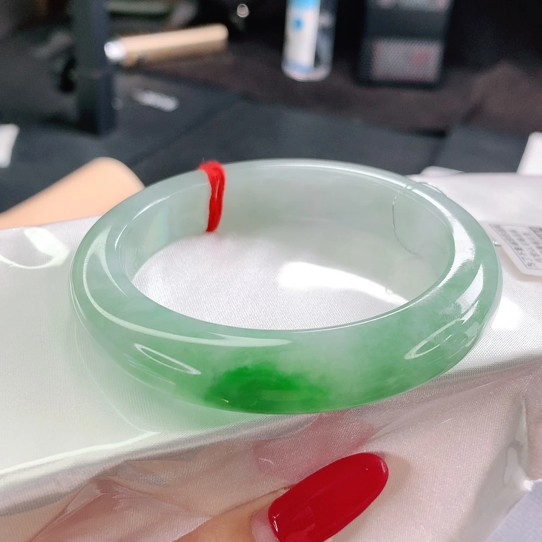 未镶嵌手镯翡翠58圈