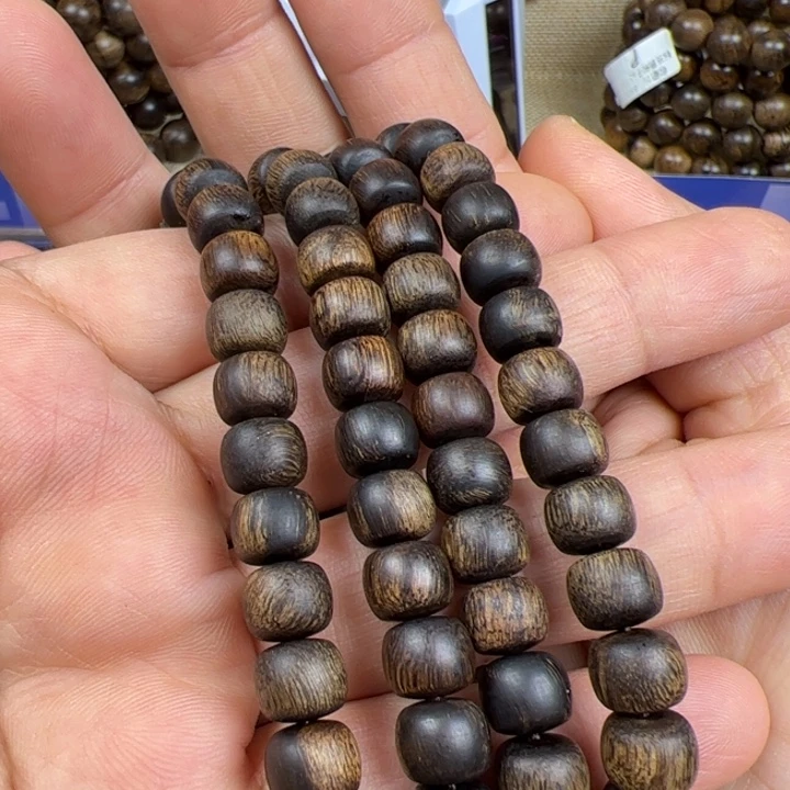 楚***尧沉香手串芽庄白棋瘤疤