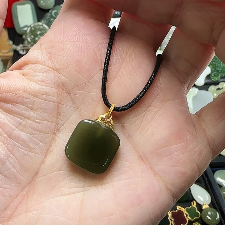 颈饰银S925镶嵌和田玉