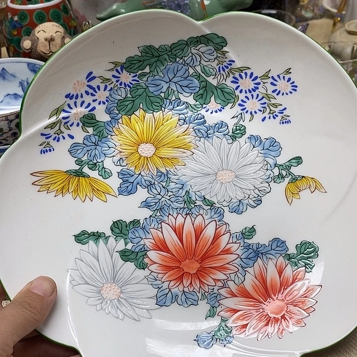 紫砂茶盘杯子的味道好浓噢小猫小狗的香味