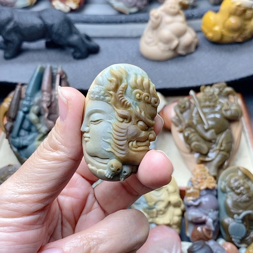 【闪购商品】定制石英质玉吊坠未镶嵌