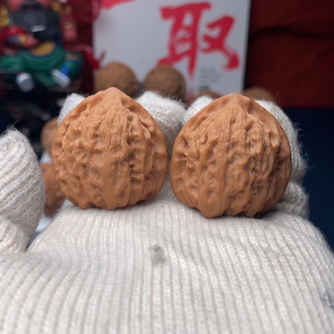 文玩核桃吊坠T*F金牛37