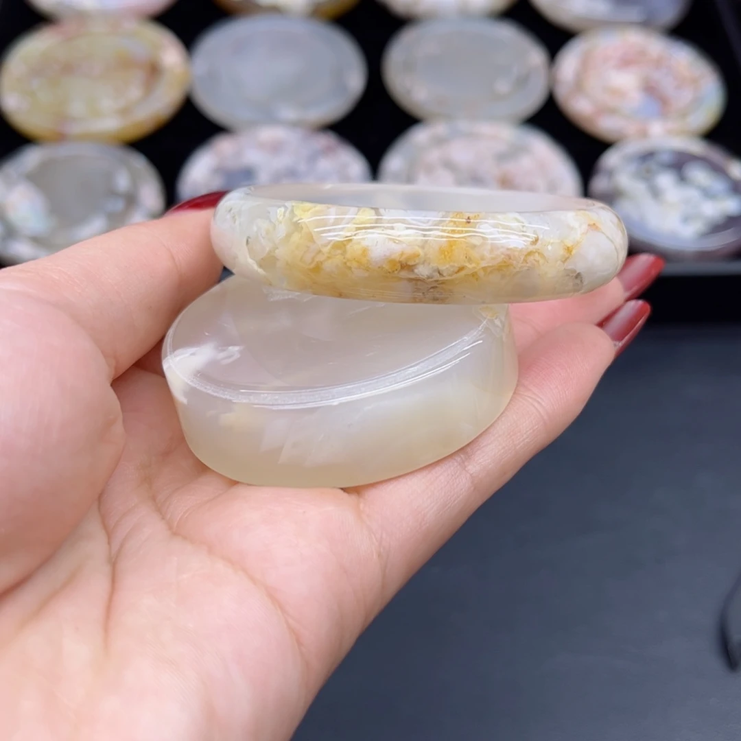 玛瑙/玉髓手镯未镶嵌53