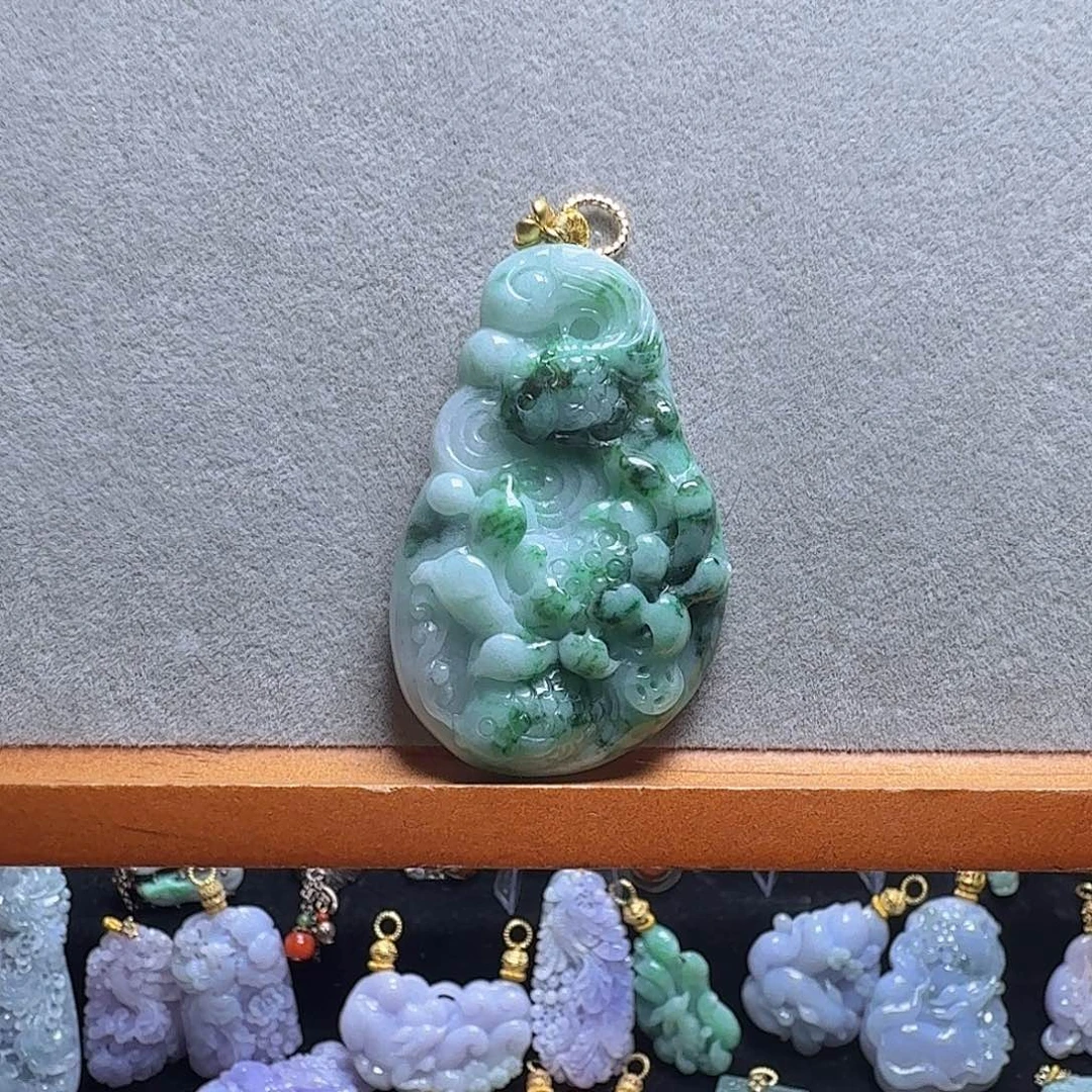 吊坠(赠链)未镶嵌翡翠