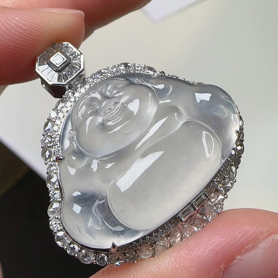 翡翠18K金镶嵌颈饰天然翡翠