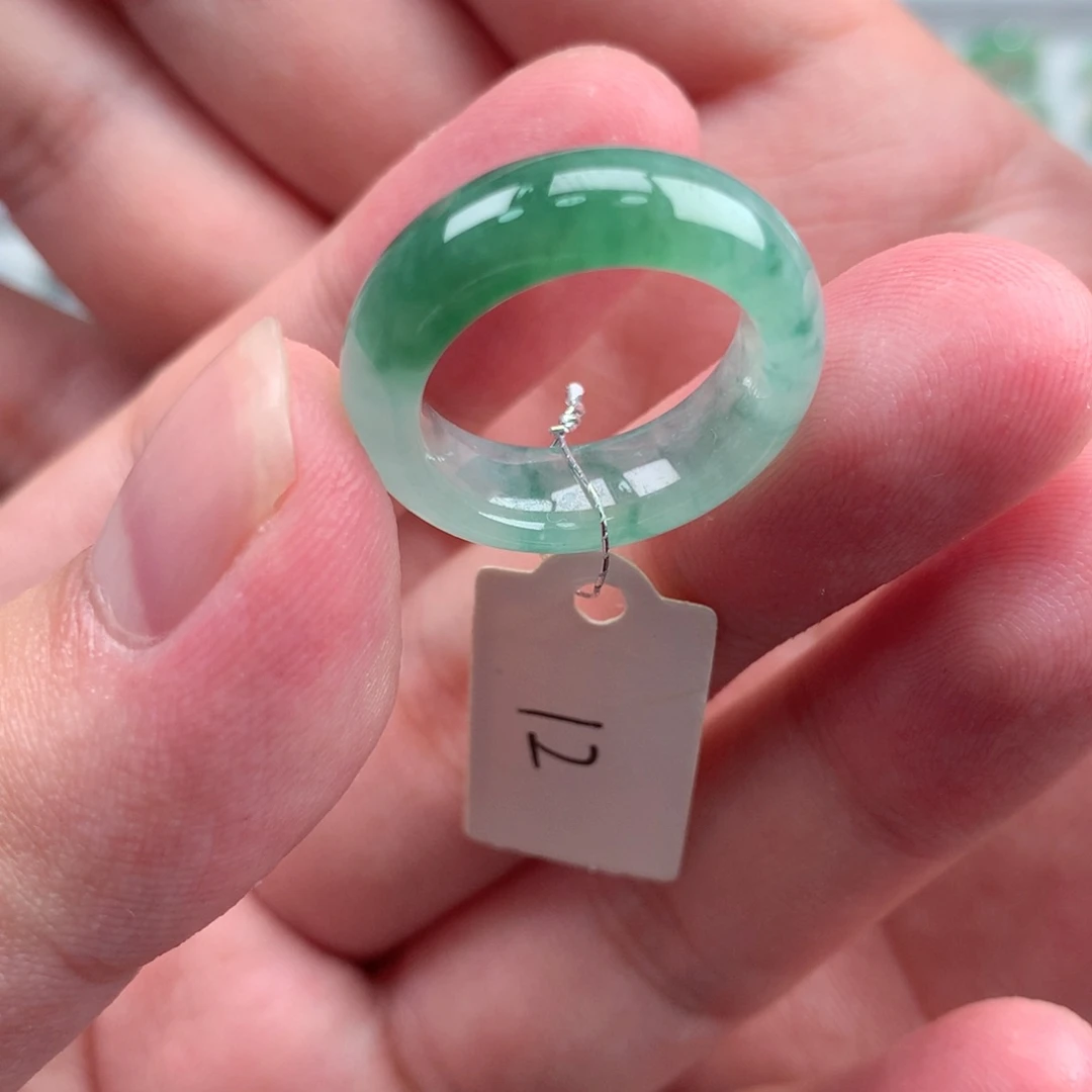 未镶嵌戒指翡翠天然