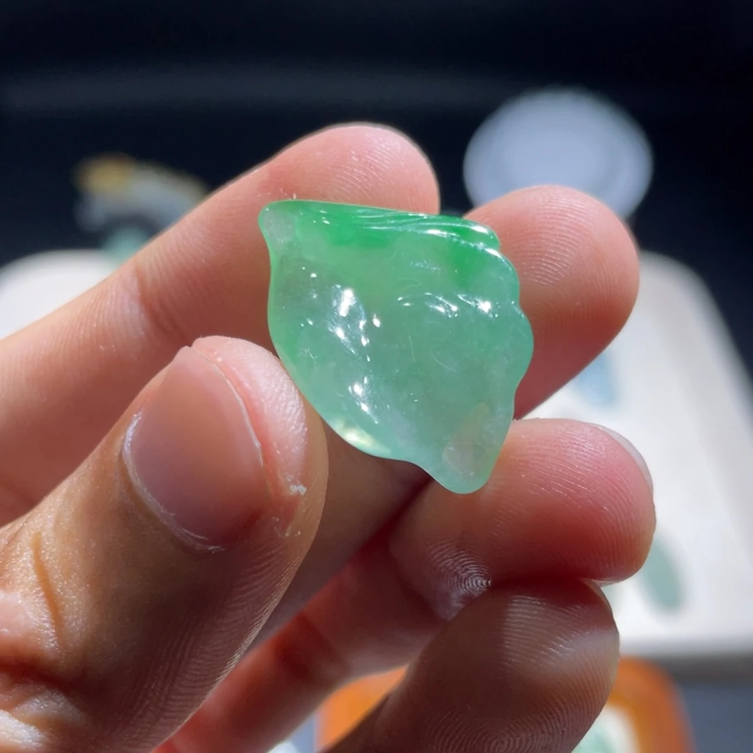 颈饰未镶嵌翡翠银杏叶