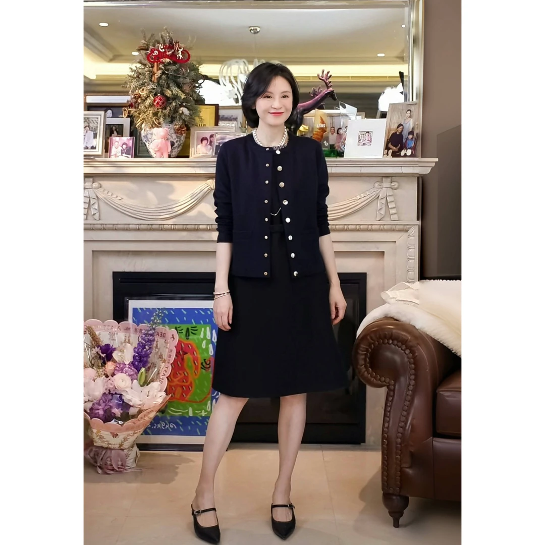 我是摩羯小夜曲 绵羊毛桑蚕丝时尚柔软舒适X型收腰钉珠连衣裙