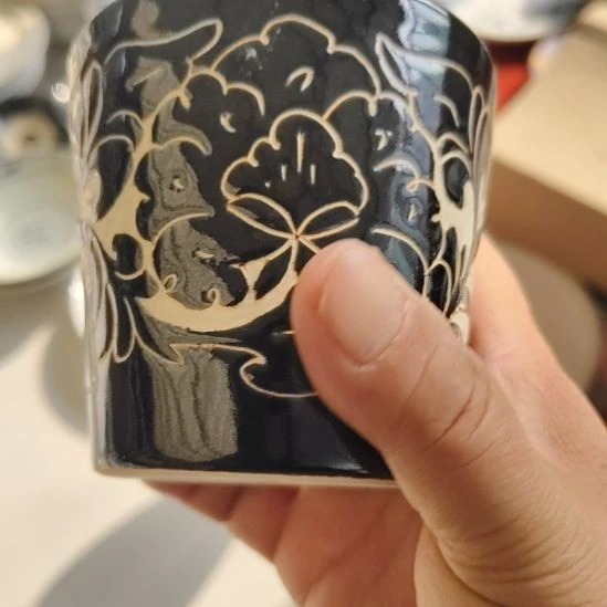 瓷片五厂，七厂各种摆件，瓷片，均有瑕疵！