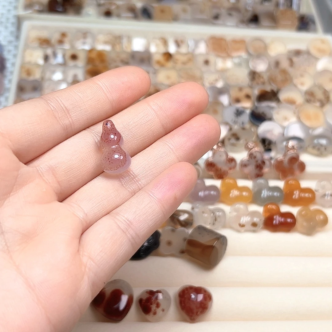 钞***票玛瑙/玉髓合金颈饰