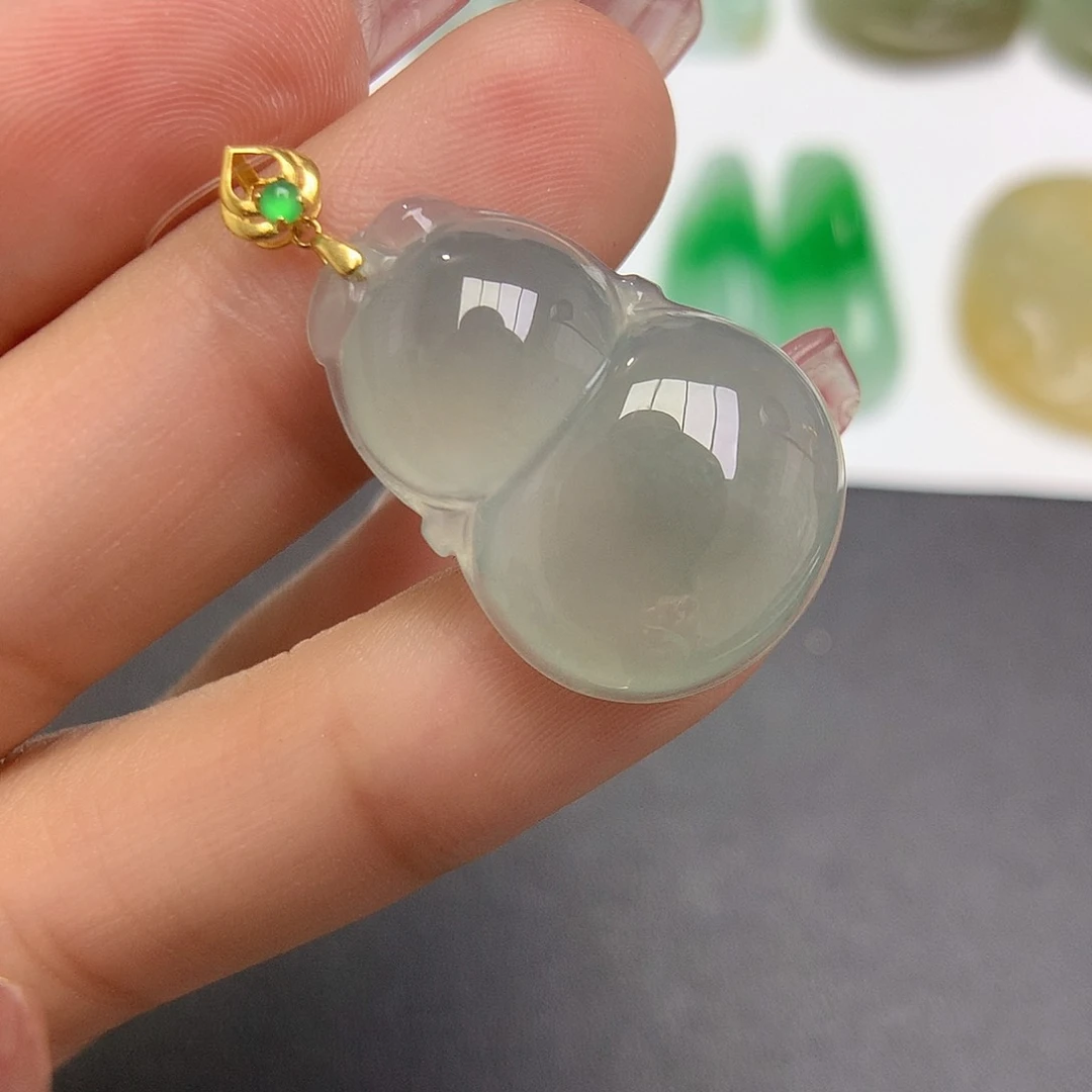 翡翠颈饰18K金镶嵌葫芦