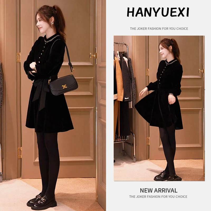 2025年新款秋季绝美小裙子小香风气质赫本风收腰重工a字连衣裙潮