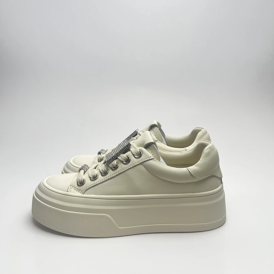 时尚休闲鞋厚底简约奶酪小白鞋白色百搭女鞋松糕鞋时尚舒适运动鞋