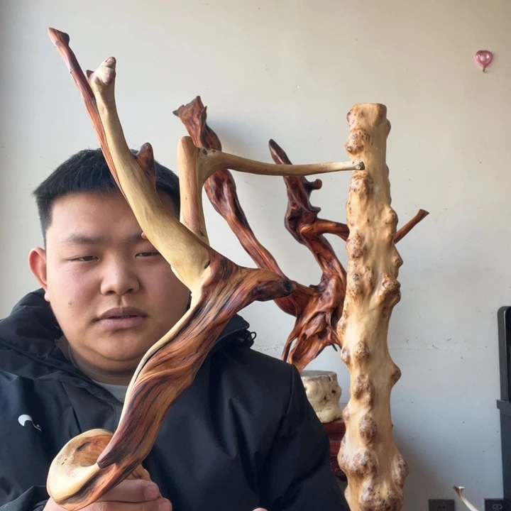十***。柏木太行崖柏摆件