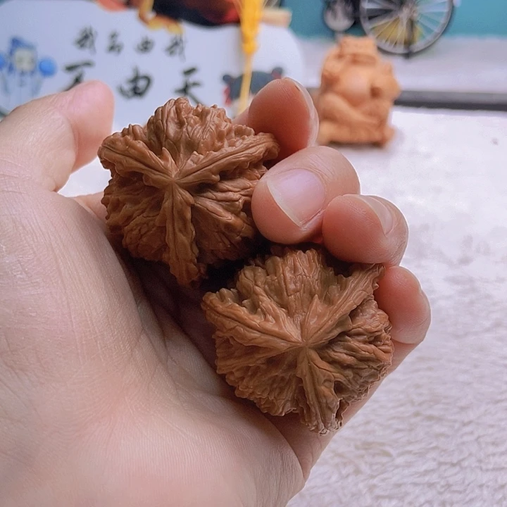 把件文玩核桃啥****？三棱