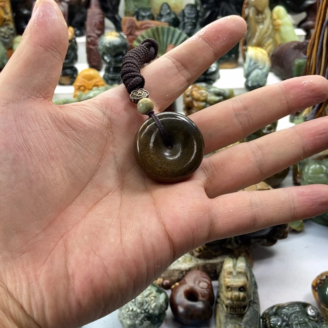 岫岩河磨玉(透闪石质玉)未镶嵌挂件