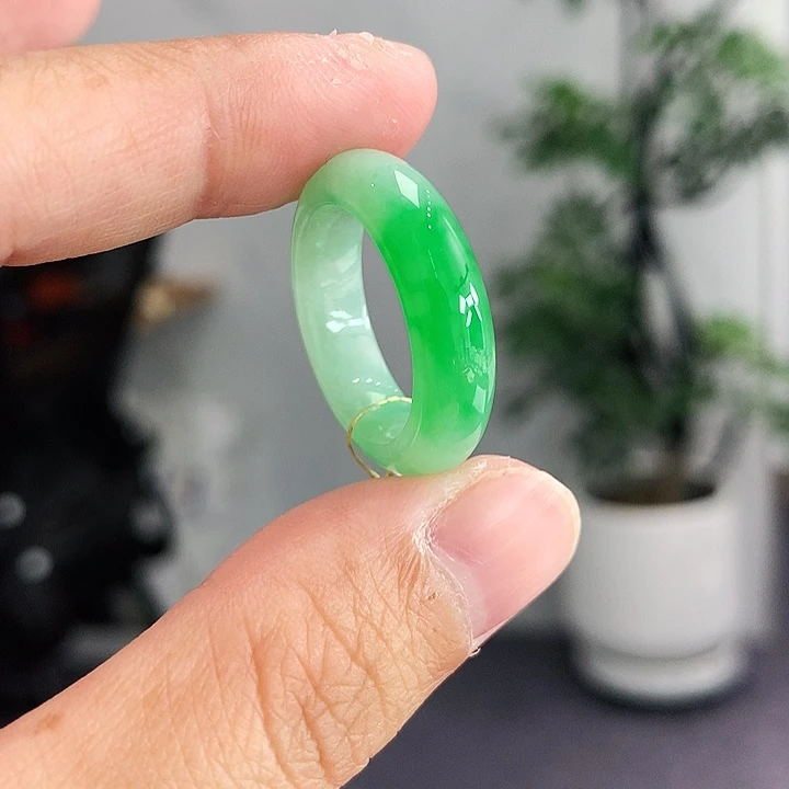 翡翠未镶嵌戒指16号