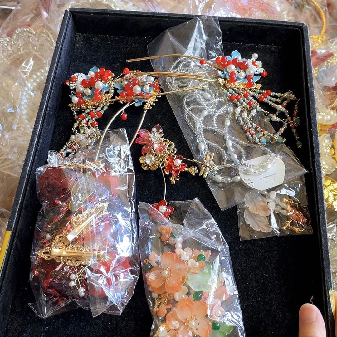 混合材质新娘头饰默认微瑕不退不换不售后