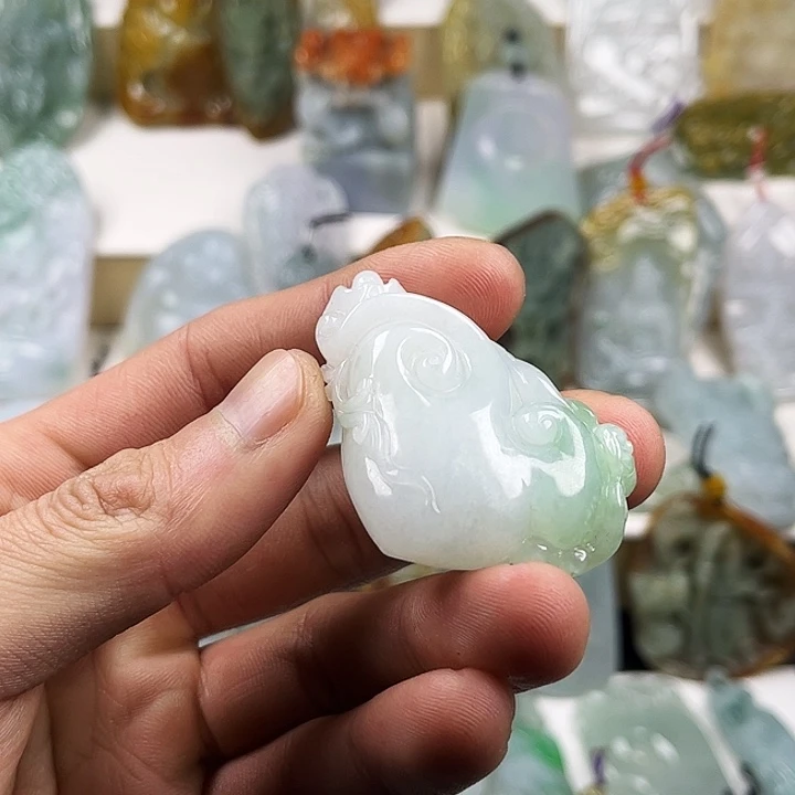 定制翡翠未镶嵌翡翠