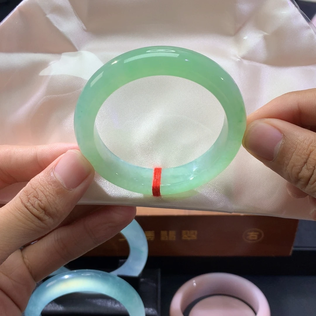 未镶嵌手镯翡翠正圈