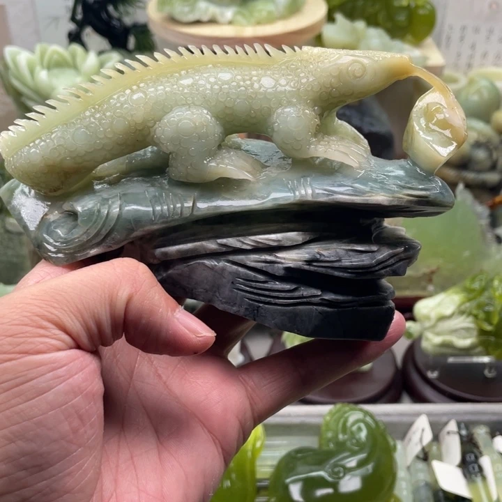 蛇纹石玉未镶嵌四大名玉手把