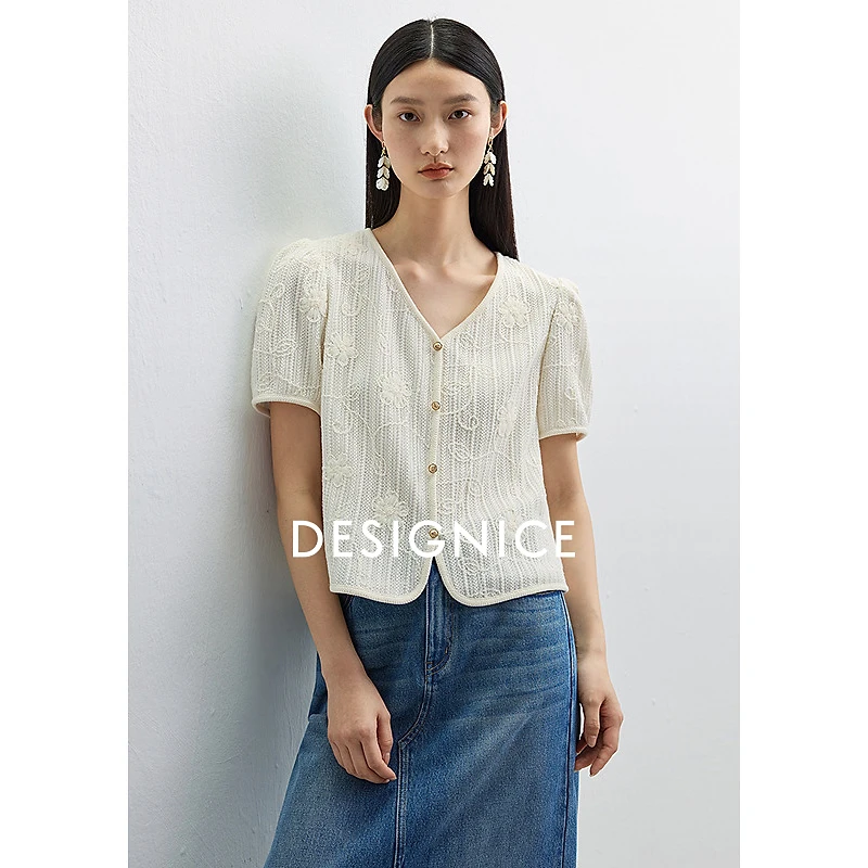 迪赛尼斯2025夏新款气质肌理感绣花优雅V领短袖衬衫女