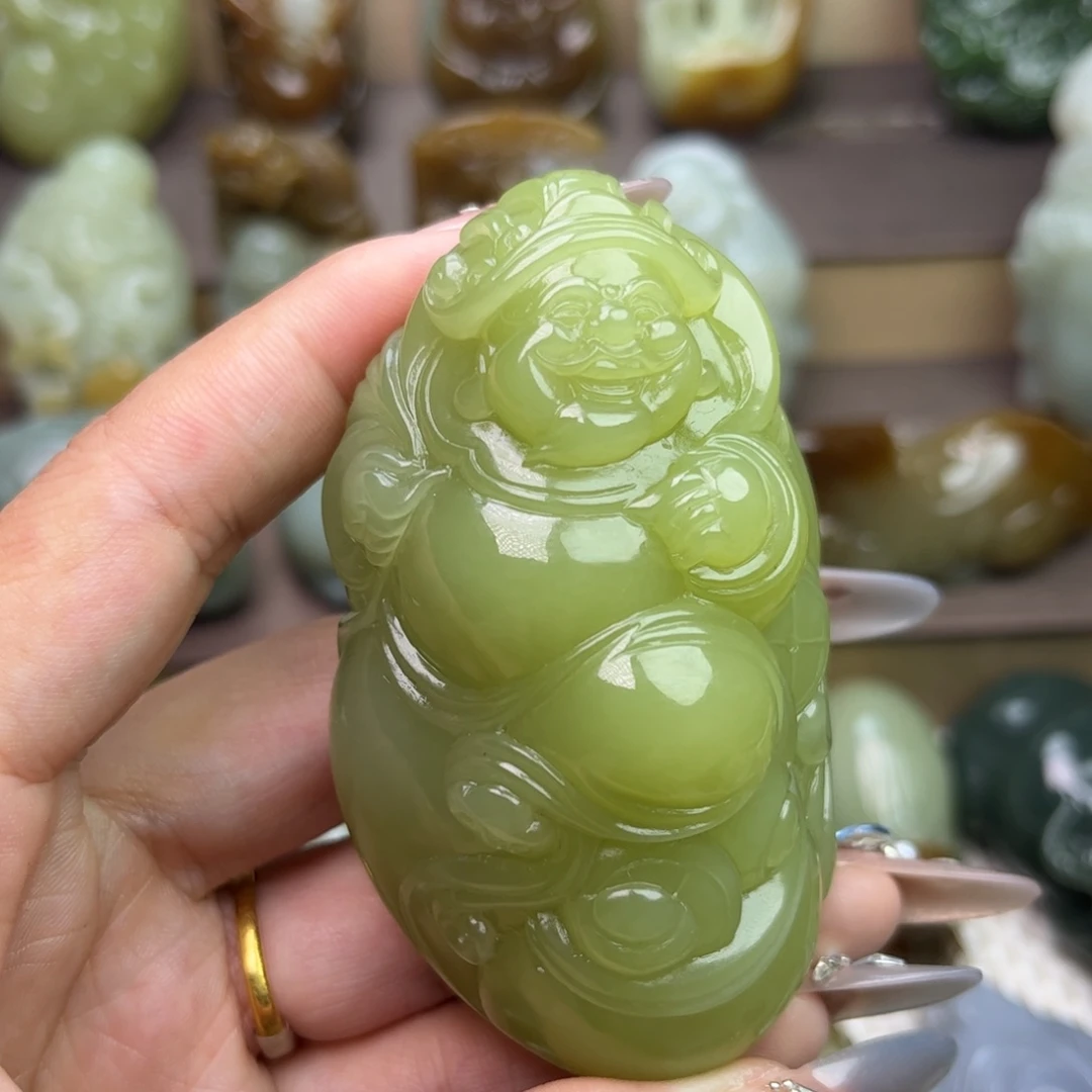 水***溪和田玉未镶嵌把件