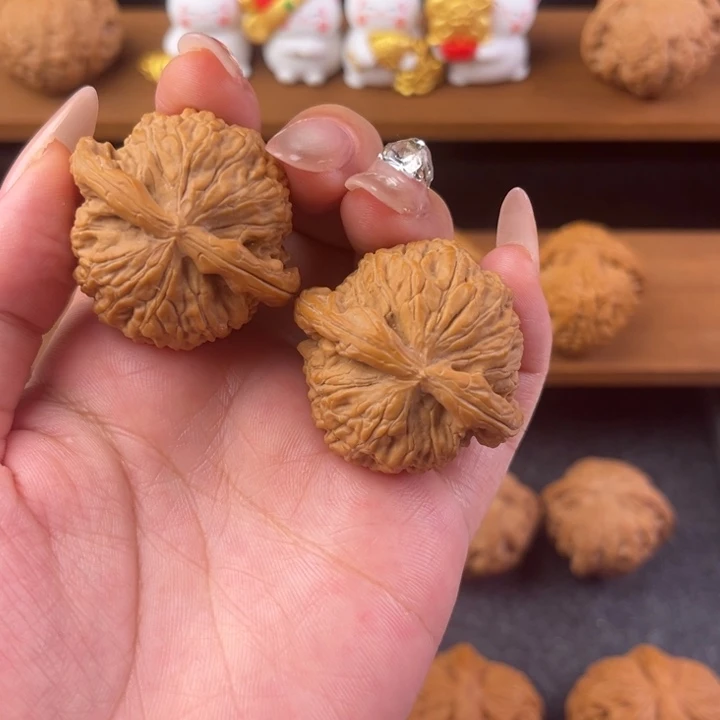吊坠文玩核桃白狮子精修白茬38