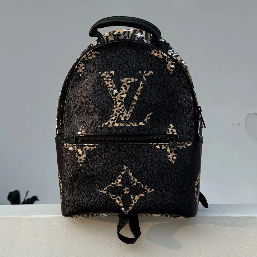99新 LouisVuitton/路易威登 lv 豹纹双肩包 丛林系列 99新