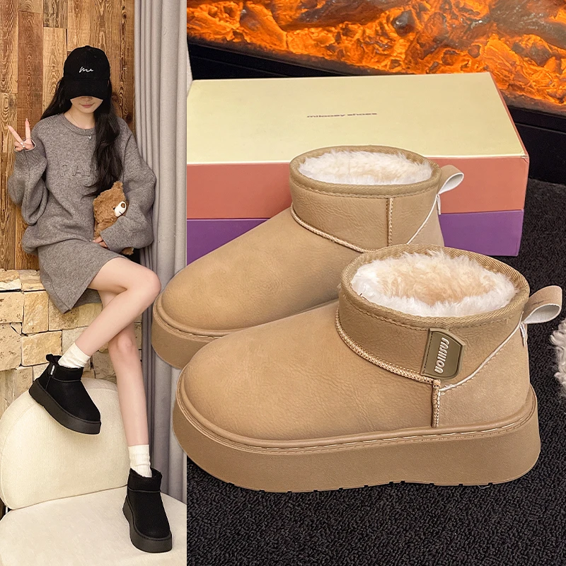 网红同款厚底加绒雪地靴2025秋冬新款韩版轻奢短靴保暖松糕跟棉鞋
