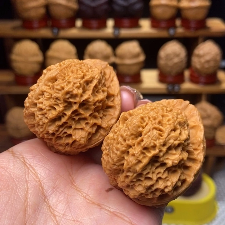 文玩核桃吊坠大蟾王9